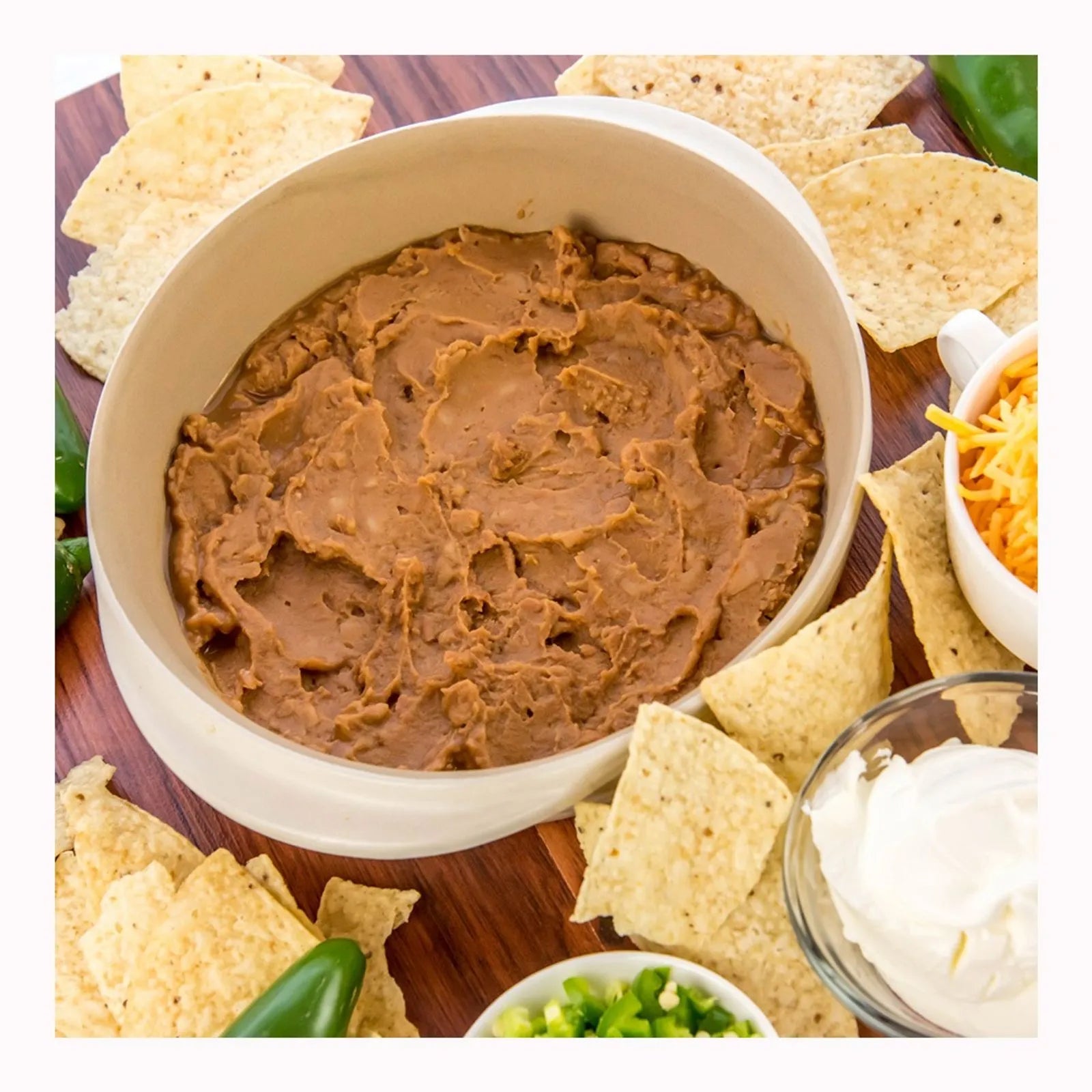 El Tío Julio Beans with Chili – 18 oz